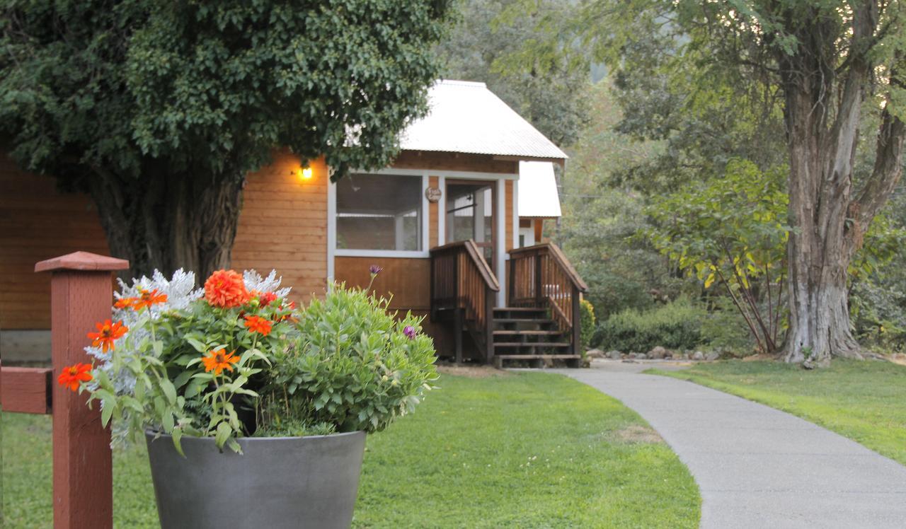 Coho Cottages Willow Creek Luaran gambar